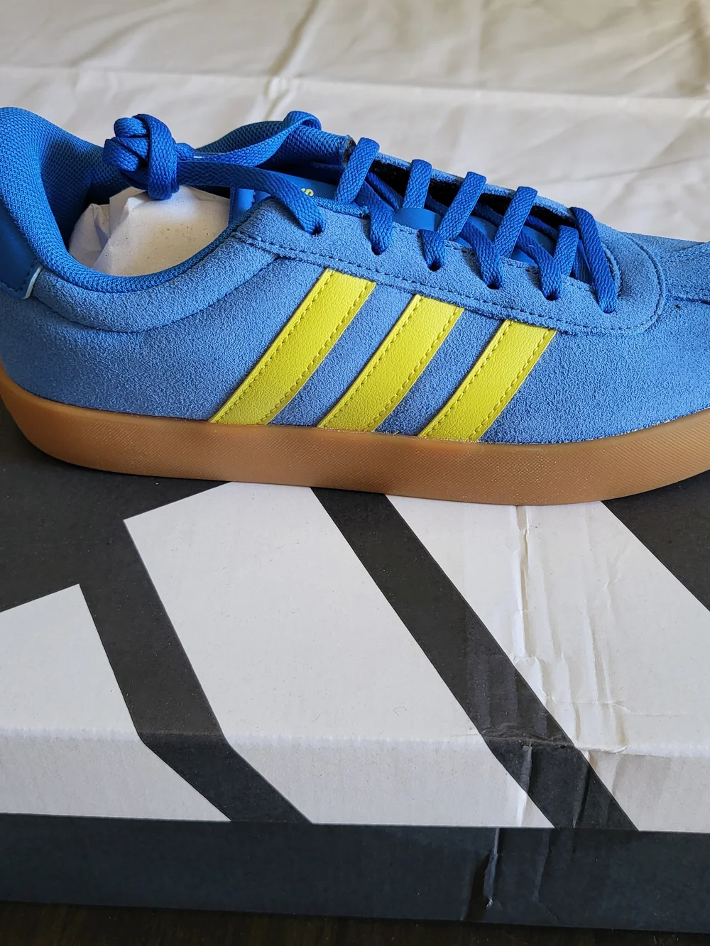 *NEW* Adidas VL Court 3.0 K Shoes  Blue & Yellow Size 6 Women's 7.5